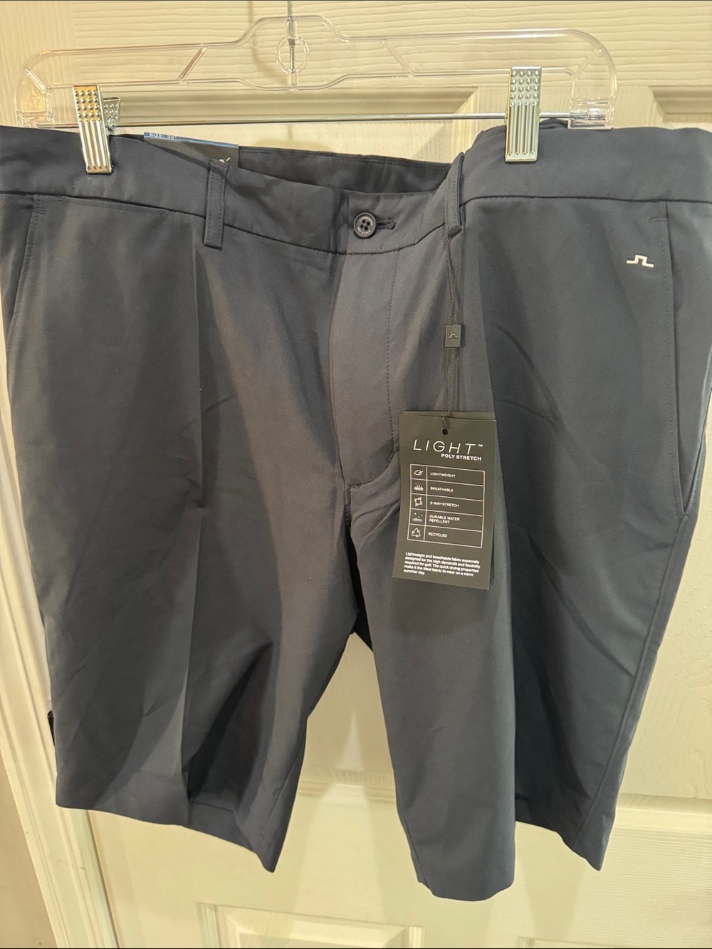 J.Lindeberg Men's Flat Front Golf Shorts in Navy